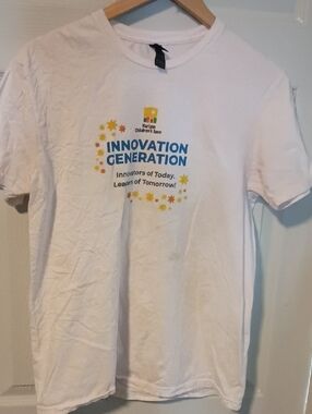 Gildan White T‑Shirt with Blue and Yellow Graphic - Innovation Generation